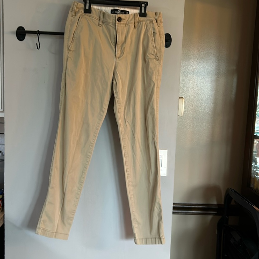 Hollister Men’s khaki’s. Tan Size 28x30